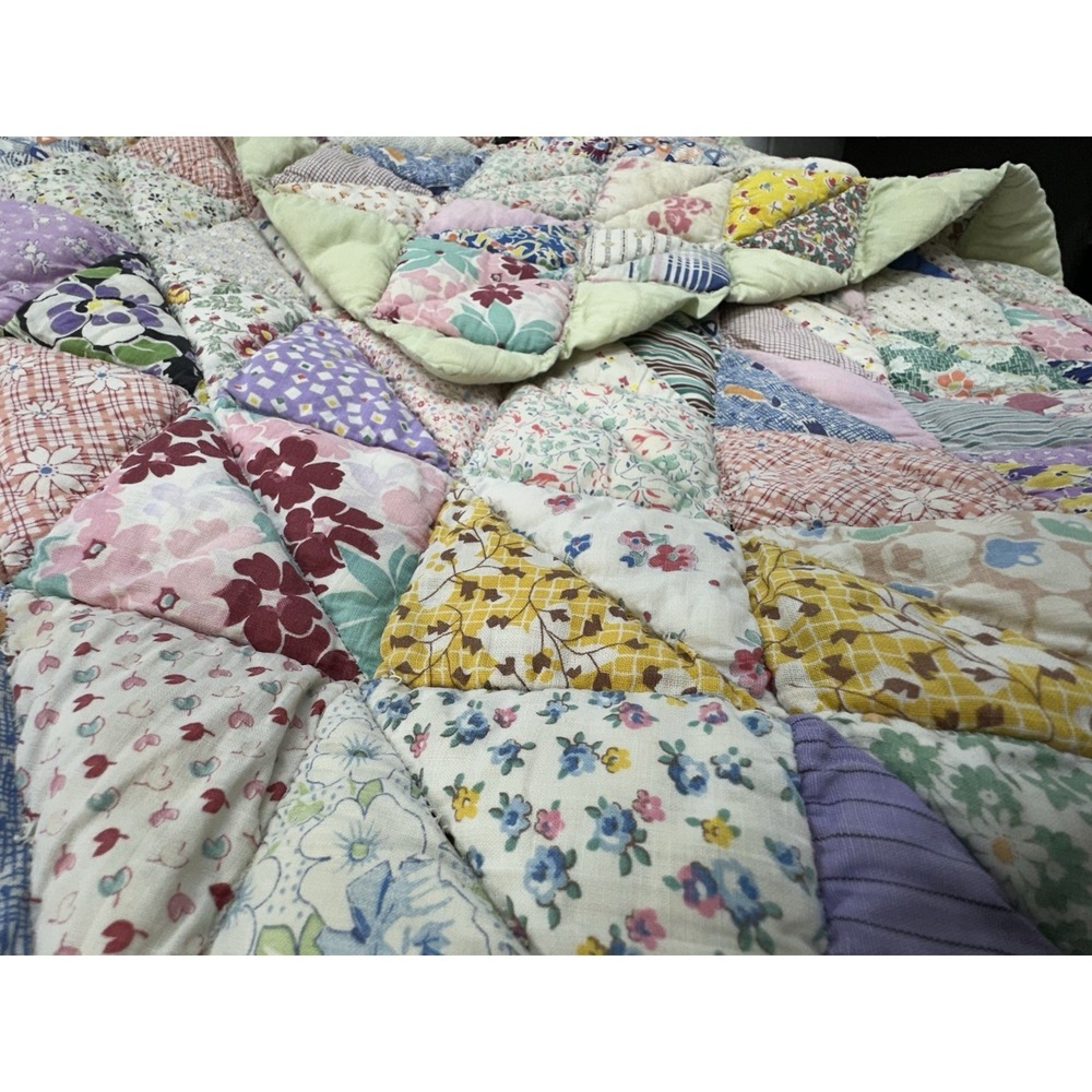Vintage Handmade Patchwork Quilt Floral Feedsack Style Diamond Scrap Pastel - Picture 9 of 11